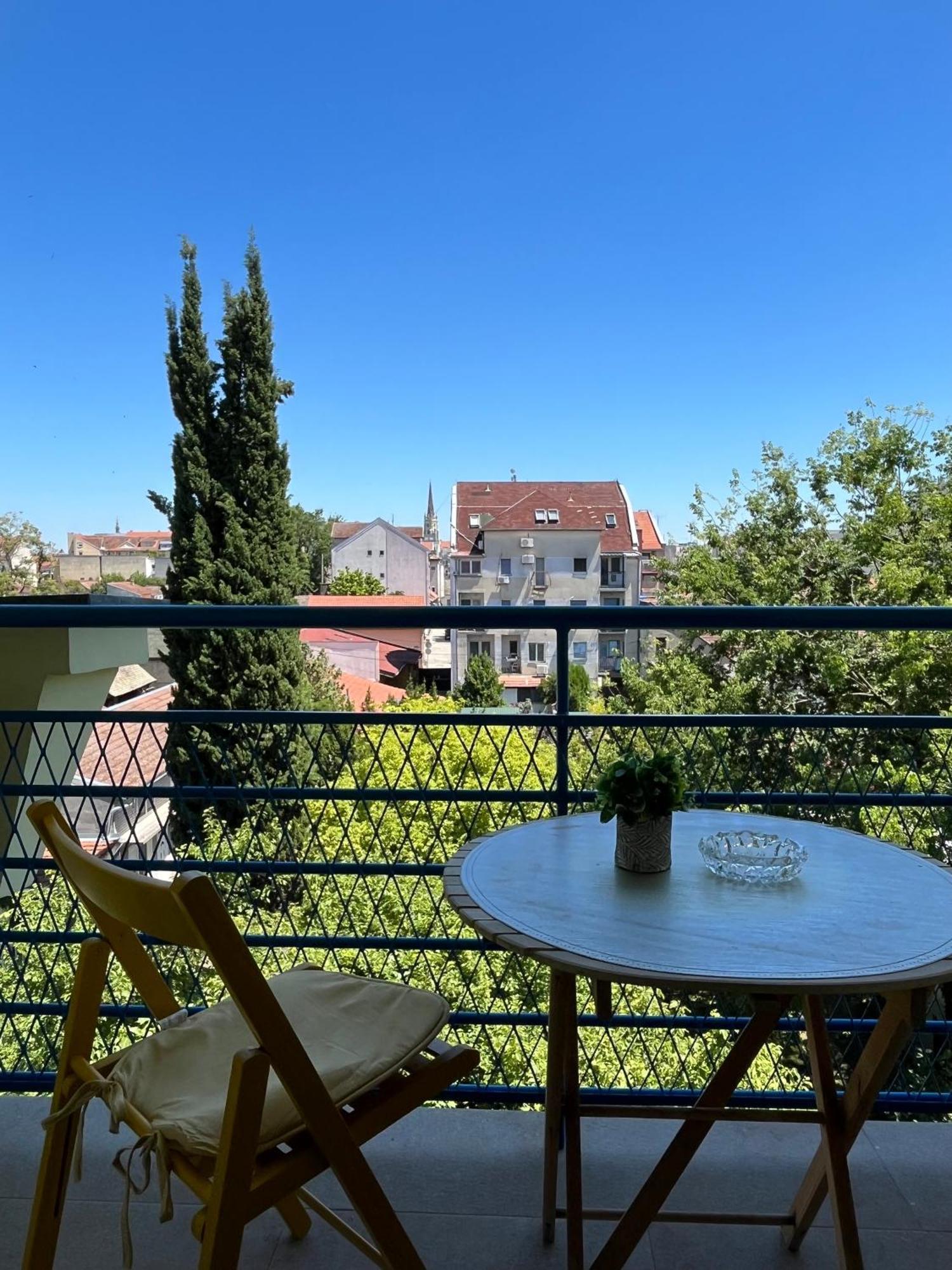 Apartment Vera With Free Garage Nowy Sad Zewnętrze zdjęcie
